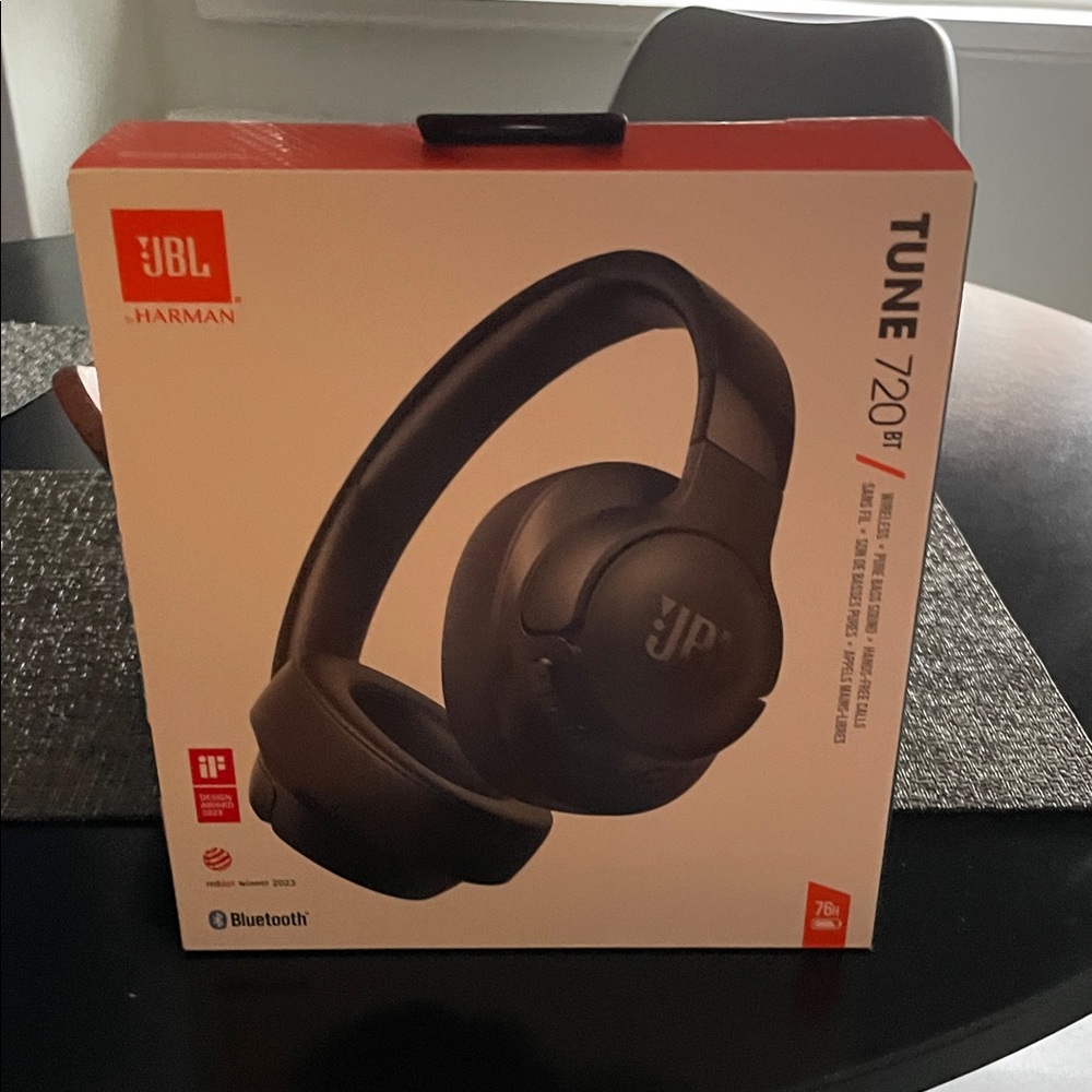 JBL Tune 720BT Black Wireless Headphones sealed in box - Picture 2 of 2